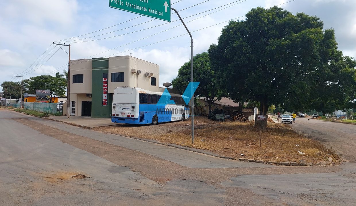 Vende-se Sobrado de Esquina Primavera do Leste MT Antonio Imóveis Cod. 31720221202_082533-003