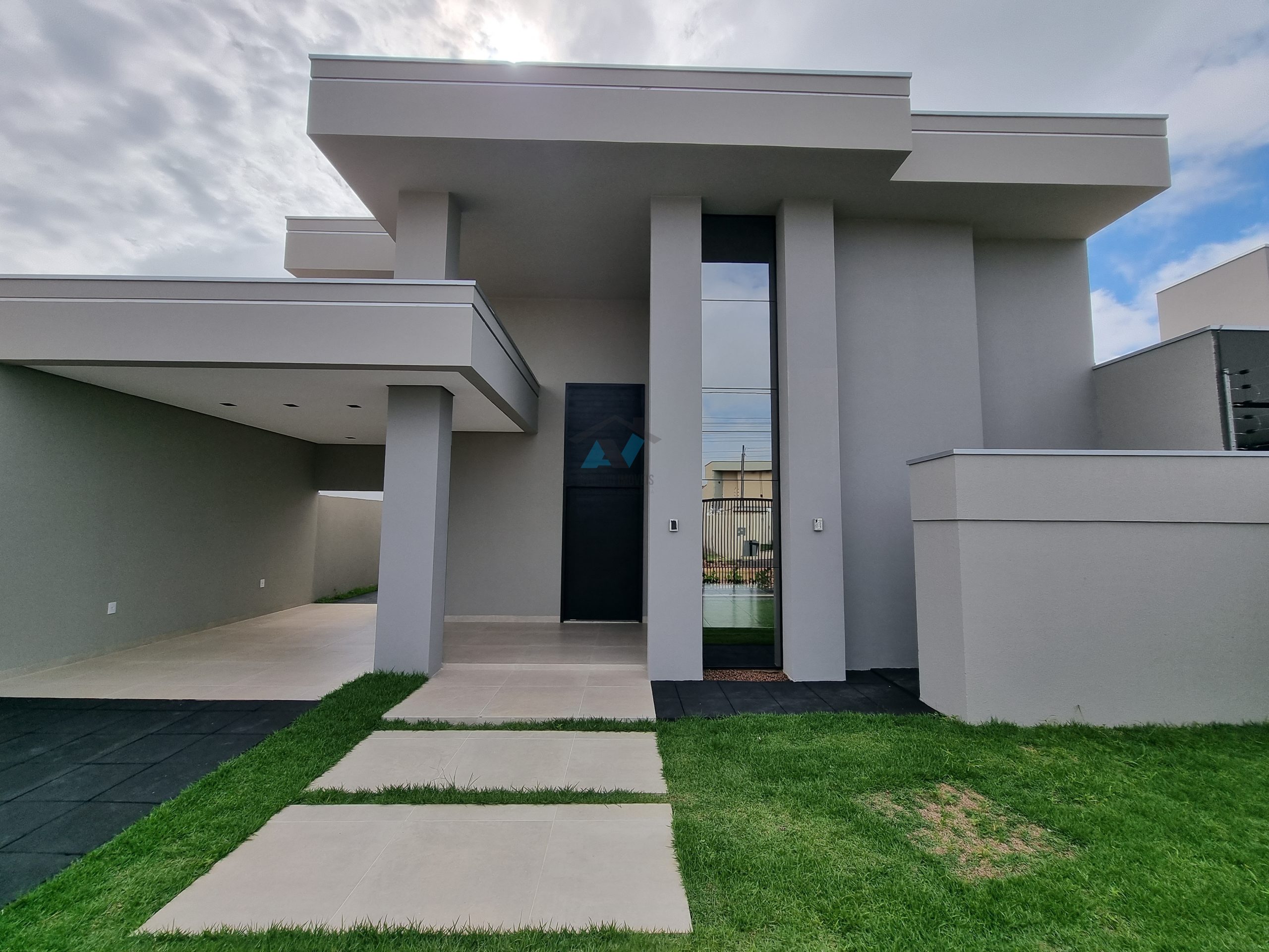 Cod. 176 – Casa pronta no Parque Eldorado com ótimo acabamento e fachada moderna