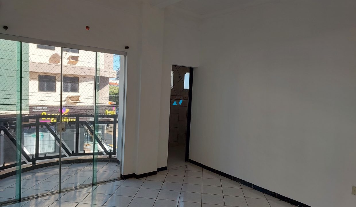 Vende-se Apartamento no Centro Primavera do Leste MT Imobiliaria Antonio Imoveis Cód. 08020230616_140620-005