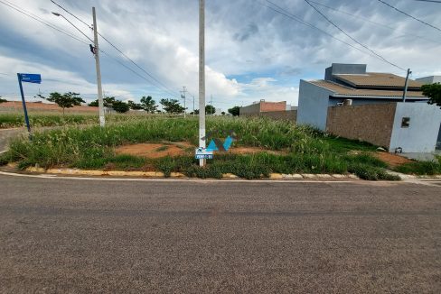 Vende-se terreno esquina Europa 1 Primavera do Leste MT Imobiliaria Antonio Imoveis Cód. 28720231109_162001