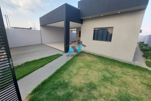 Vende-se Casa Bairro Santa Felicidade Primavera do Leste MT Imobiliaria Antonio Imoveis. Cod. 17820241008_163940