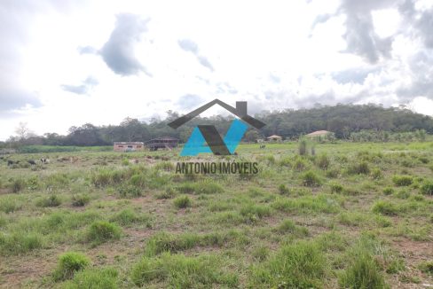 Vende-se Chacara a 10km do Centro Primavera do Leste MT Imobiliaria Antonio Imoveis. Cod. 406IMG-20250611-WA0034