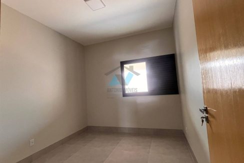 WhatsApp Image 2025-11-27 at 09.50.07 (1)