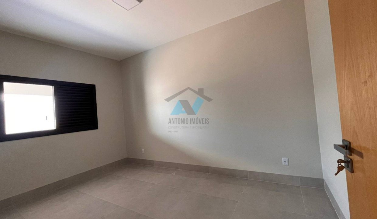 WhatsApp Image 2025-11-27 at 09.50.07 (2)