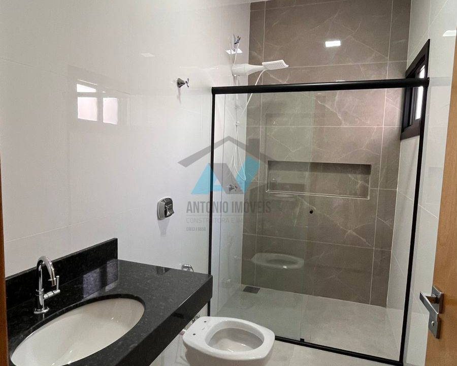 WhatsApp Image 2025-11-27 at 09.50.07